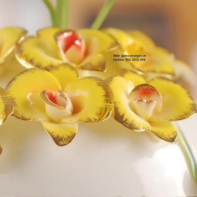BÌNH HOA ĐẮP NỔI MAI VÀNG